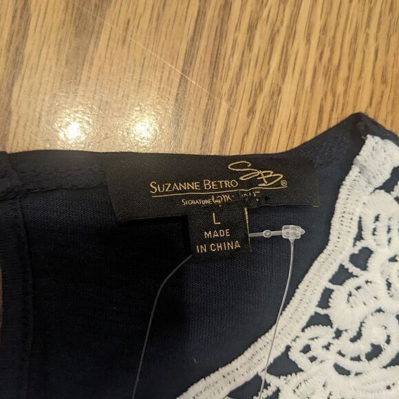 SUZANNE BETRO Women's Navy Blue and White Crochet Short Sleeve Tunic Size Large - Picture 5 of 5